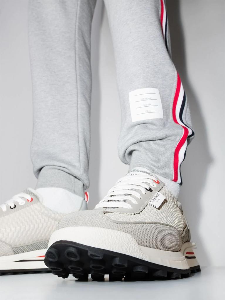 商品Thom Browne|THOM BROWNE TECH RUNNER IN HEAVY ATHLETIC MESH SNKR,价格¥2866,第4张图片详细描述