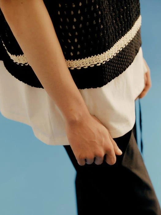商品MOONSUN|Honeycomb Knit Vest_Black,价格¥909,第3张图片详细描述