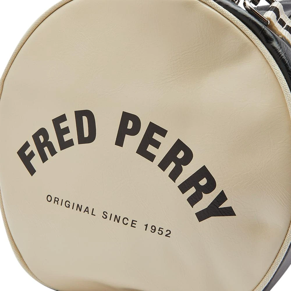 商品Fred Perry|Fred Perry Classic Barrel Bag,价格¥789,第3张图片详细描述