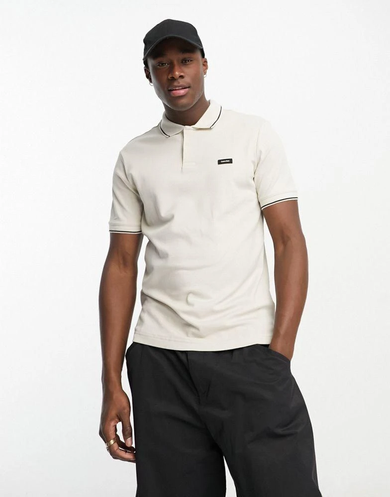 商品Calvin Klein|Calvin Klein logo tipped stretch slim fit pique polo in stone,价格¥645,第3张图片详细描述