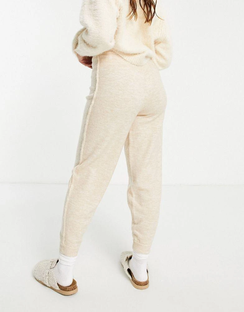 商品ASOS|ASOS DESIGN Petite co-ord knitted jogger with tie waist detail in oatmeal,价格¥102,第2张图片详细描述