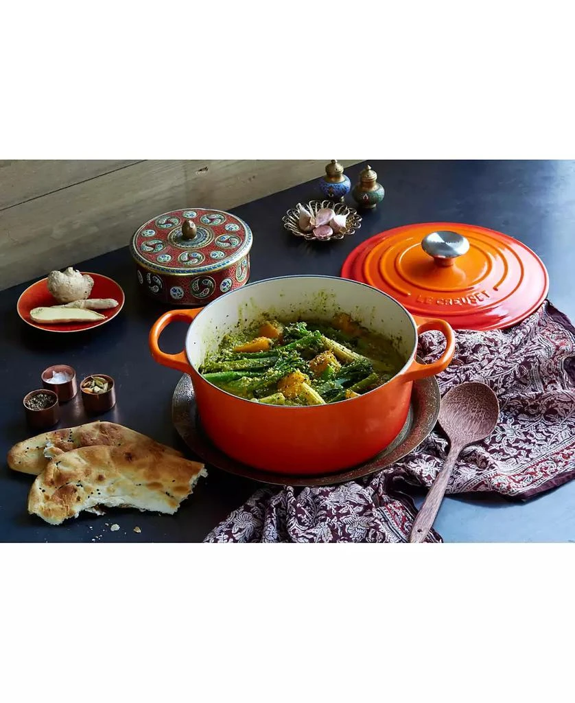 商品Le Creuset|4.5-Qt. Signature Enameled Cast Iron Round Dutch Oven,价格¥2887,第5张图片详细描述