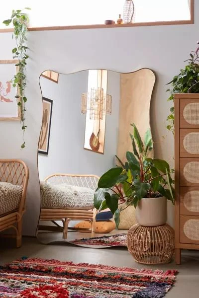 商品Urban Outfitters|Estelle Floor Mirror,价格¥2283,第1张图片