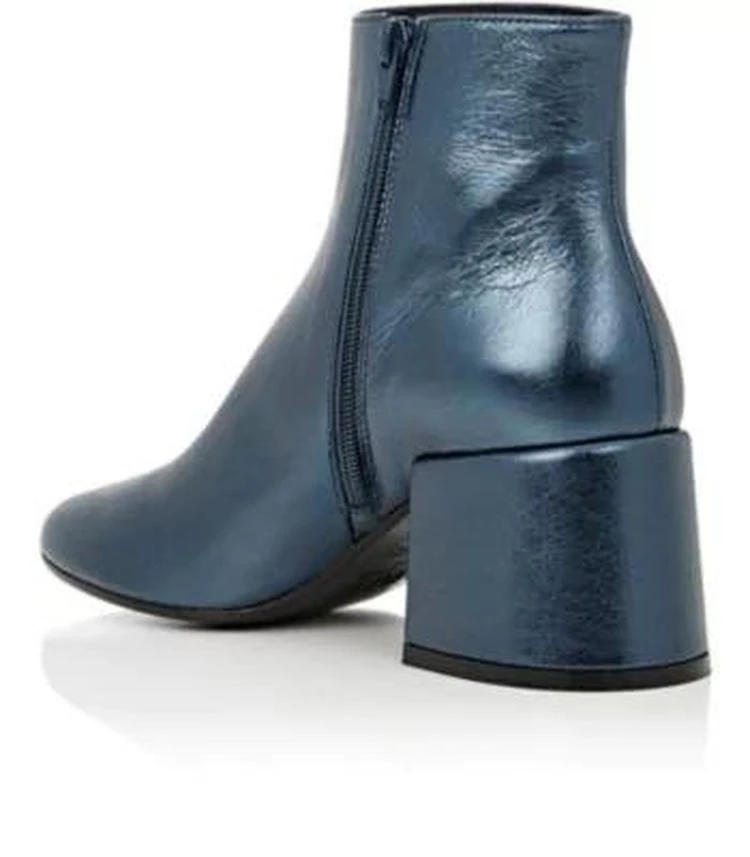 商品MAISON MARGIELA|Metallic Leather Ankle Boots,价格¥2671,第3张图片详细描述