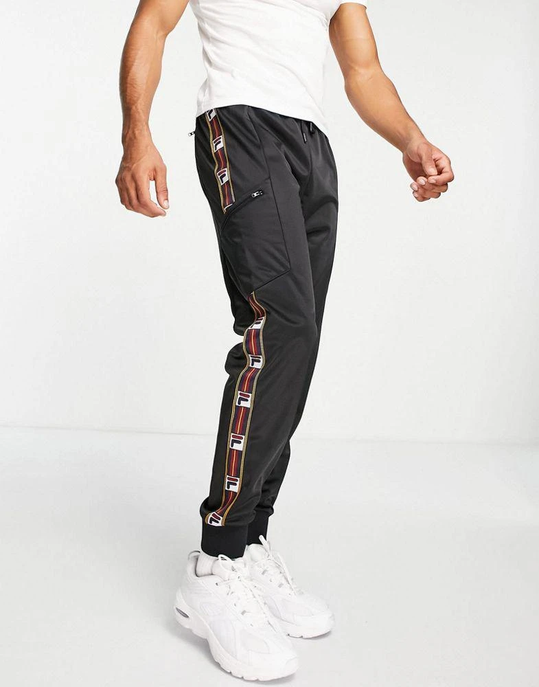 商品Fila|Fila joggers with taping in black,价格¥302,第2张图片详细描述