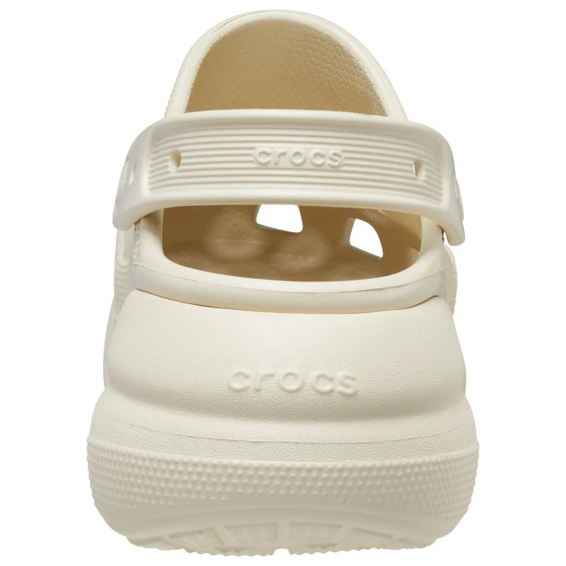 商品Crocs|Crocs Classic Crush Clogs - Women's,价格¥340,第2张图片详细描述