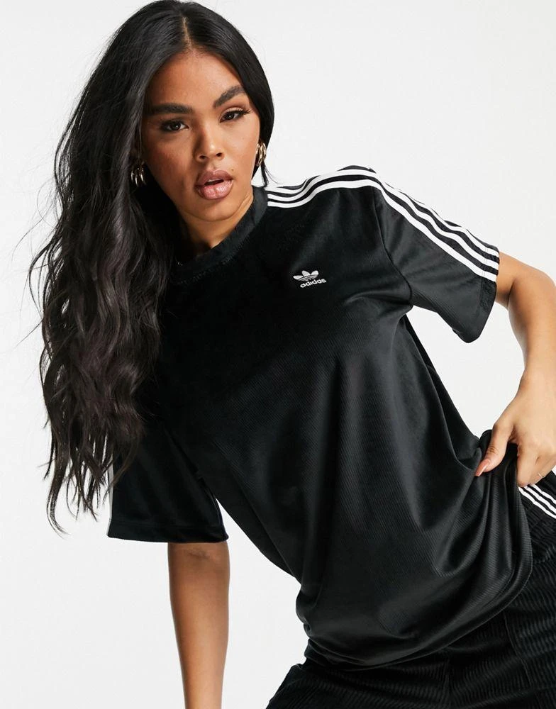商品Adidas|adidas Originals three stripe corduroy t-shirt in black,价格¥278,第2张图片详细描述