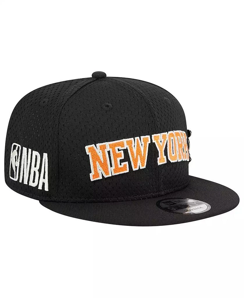 商品New Era|Men's Black New York Knicks Post-Up Pin Mesh 9FIFTY Snapback Hat,价格¥277,第3张图片详细描述