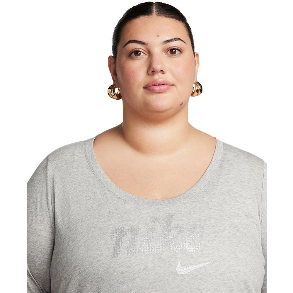 商品NIKE|Women's Plus Size Essential Tunic Logo T-Shirt,价格¥186,第3张图片详细描述