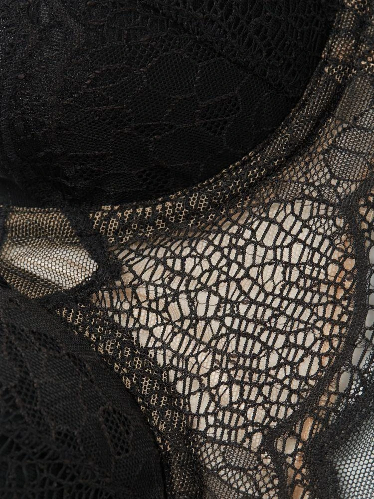 商品Calvin Klein|Lightly Lined Lace Convertible Bra,价格¥298,第4张图片详细描述