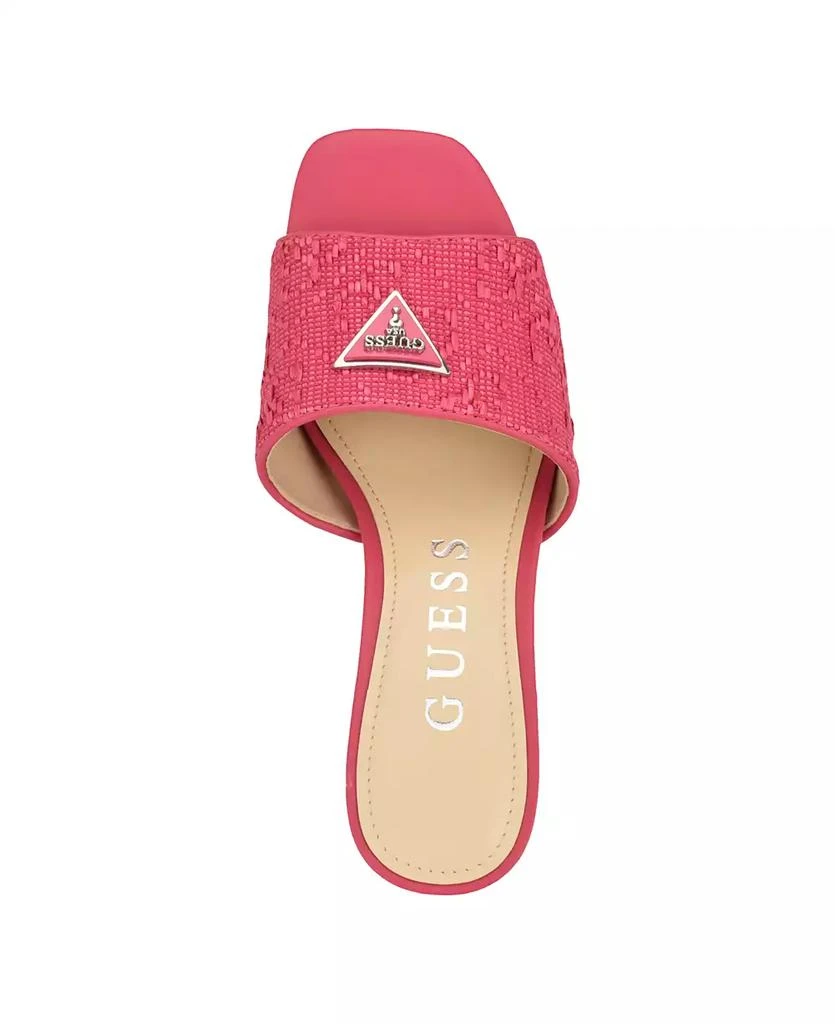 商品GUESS|Women's Gables Block Heel Slip On One Band Sandals,价格¥210,第4张图片详细描述