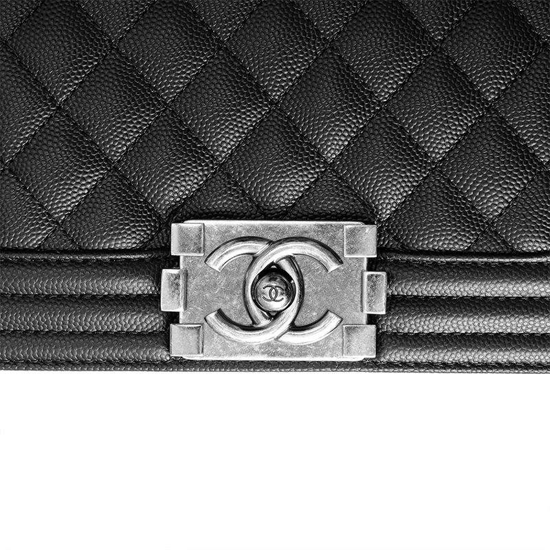 商品[国内直发] Chanel|香奈儿 LEBOY 复古做旧银扣 荔枝纹颗粒牛皮 手提单肩斜挎包 小号 女款 黑色,价格¥47221,第6张图片详细描述