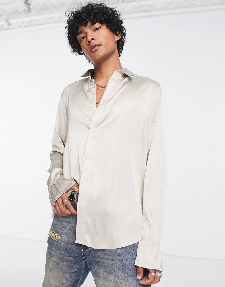 商品ASOS|ASOS DESIGN relaxed satin shirt with fluted cuff in champagne,价格¥168,第1张图片