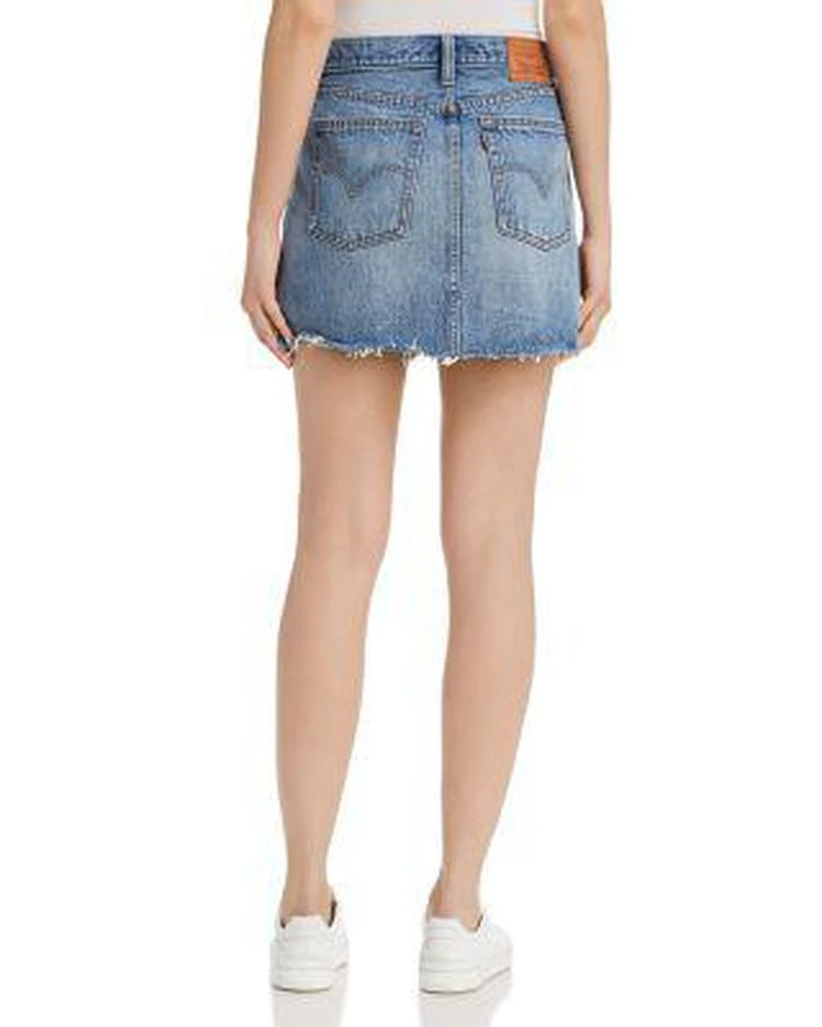 商品Levi's|牛仔迷你裙 Deconstructed Denim Mini Skirt in Hole in One,价格¥218,第2张图片详细描述