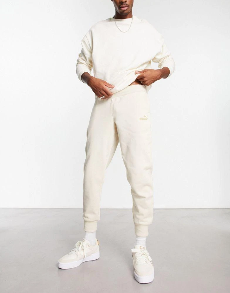 商品Puma|Puma essentials small logo joggers in off white,价格¥207,第4张图片详细描述