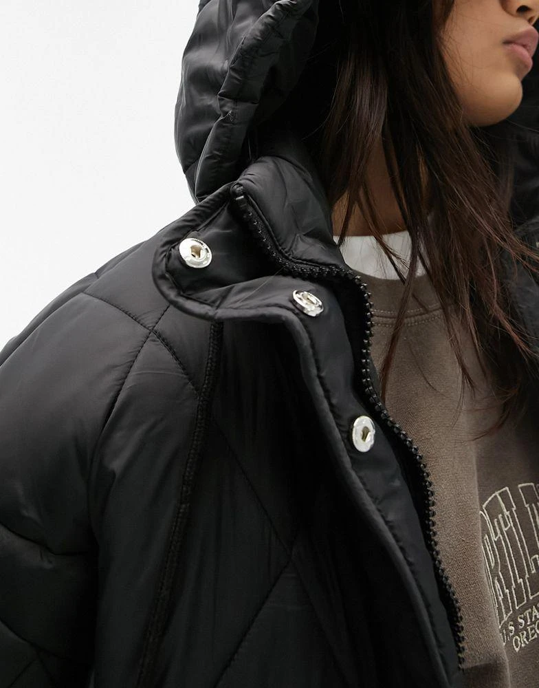 商品Topshop|Topshop longline quilted hooded puffer jacket in black,价格¥626,第2张图片详细描述