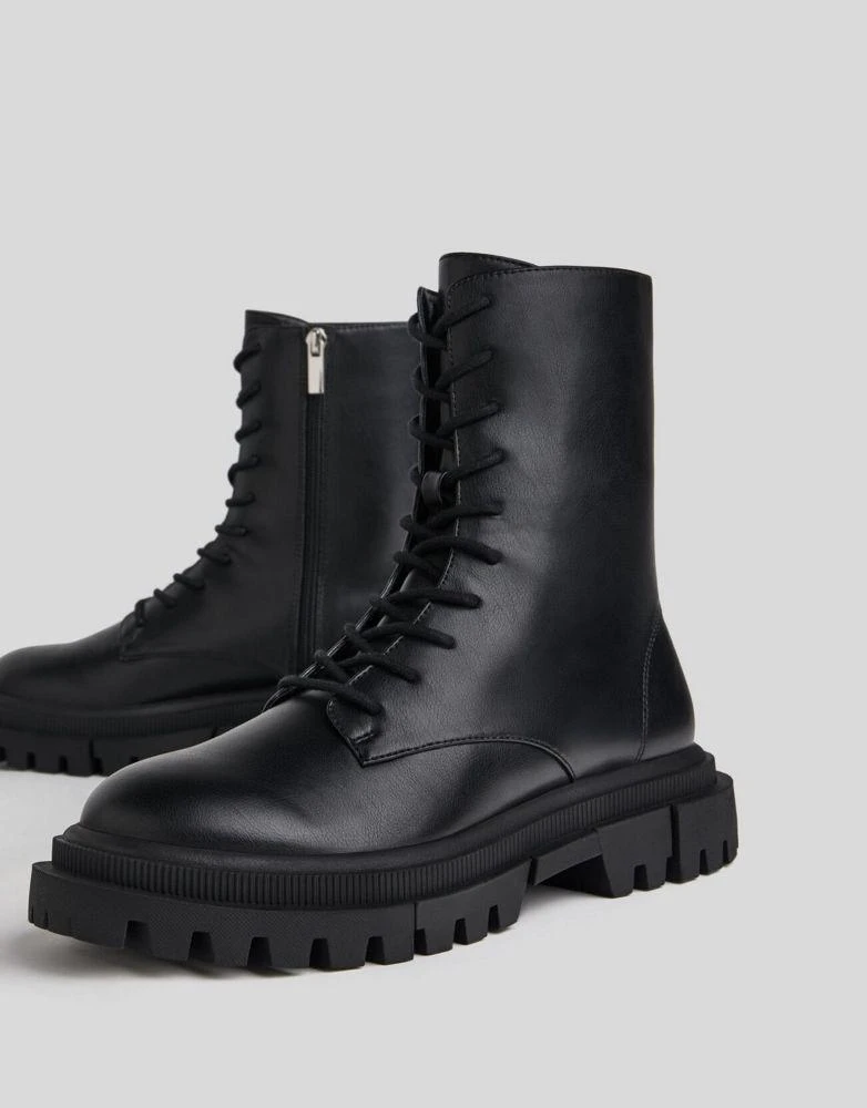 商品Bershka|Bershka faux leather lace up ankle boot in black,价格¥262,第4张图片详细描述
