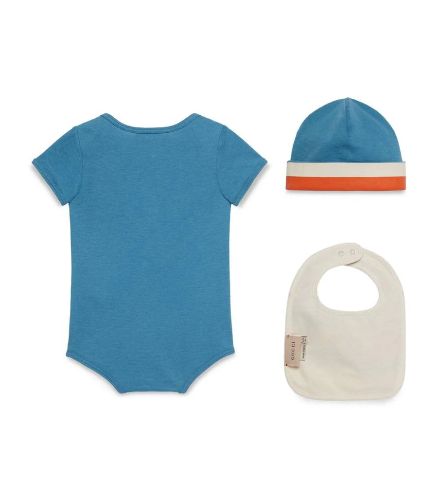 商品Gucci|Interlocking G Bodysuit, Hat and Bib Gift Set (0-24 Months),价格¥2307,第2张图片详细描述