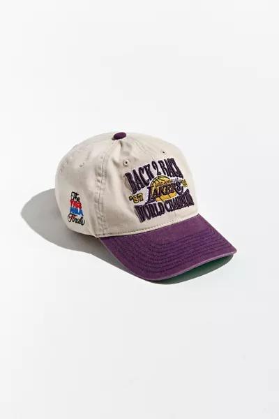 商品Mitchell and Ness|Mitchell & Ness UO Exclusive LA Lakers Back To Back Champs Baseball Hat,价格¥264,第1张图片