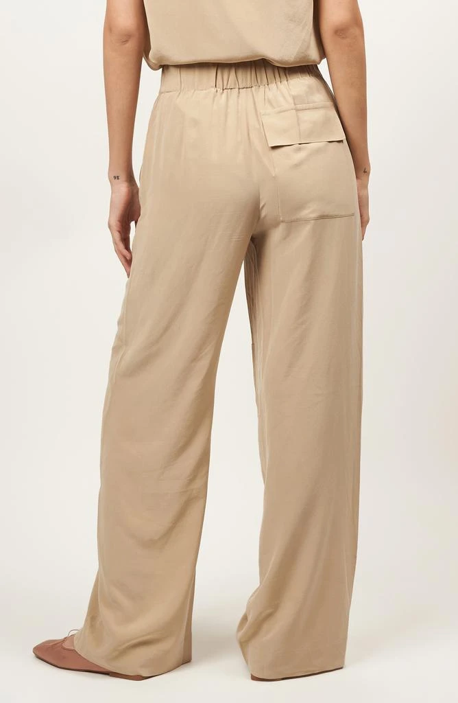 商品Equipment|Allira Tie Waist Wide Leg Silk Pants,价格¥745,第2张图片详细描述