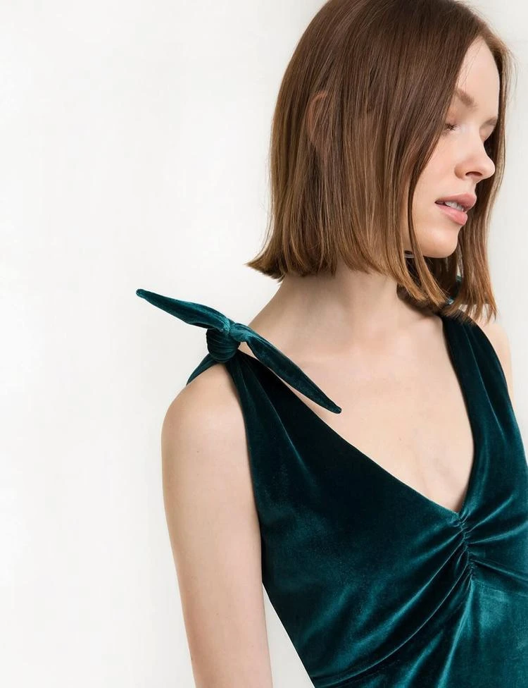 商品Pixie Market|Emerald Velvet Shoulder Tie Dress,价格¥520,第4张图片详细描述