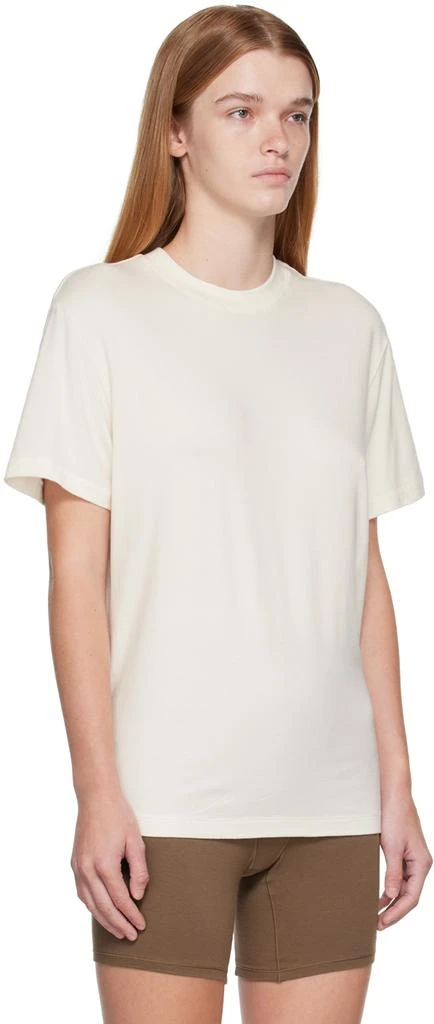 商品SKIMS|Off-White SKIMS Boyfriend Sleep T-Shirt,价格¥307,第2张图片详细描述