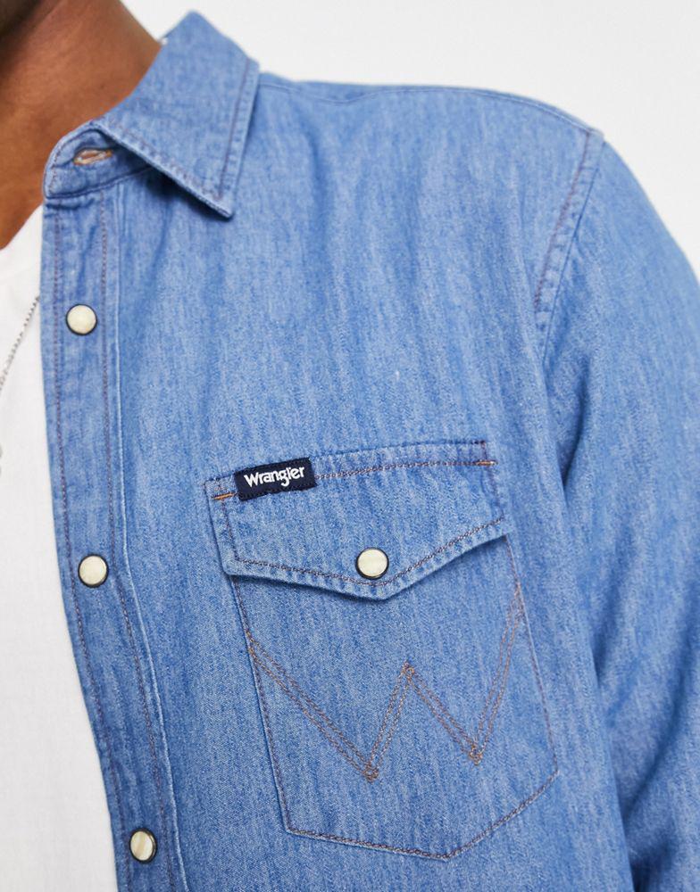 商品Wrangler|Wrangler long sleeve denim shirt in mid blue,价格¥395,第3张图片详细描述