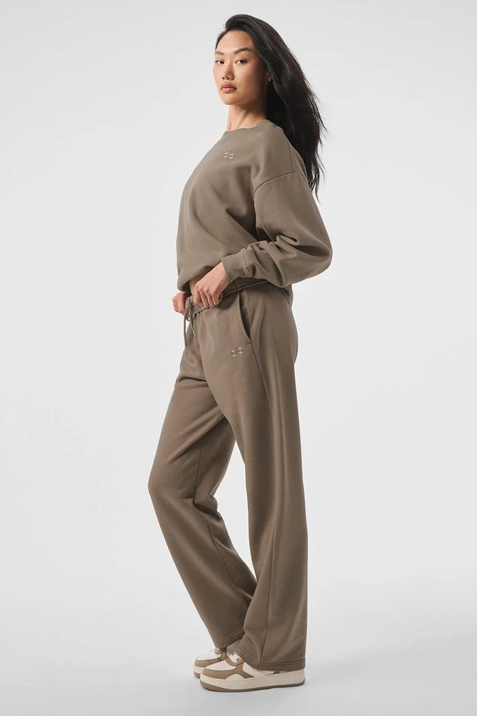 商品Alo|Accolade Straight Leg Sweatpant - Gravel,价格¥895,第5张图片详细描述