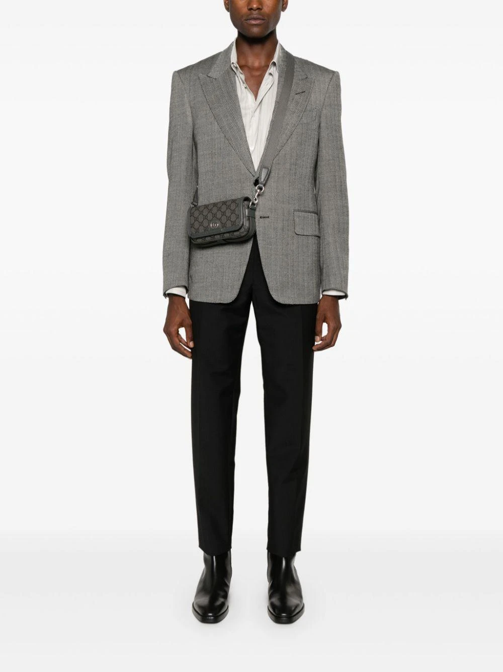 商品Gucci|Gucci 男士斜挎包 7954662ZGMN1244 黑色,价格¥9264,第4张图片详细描述