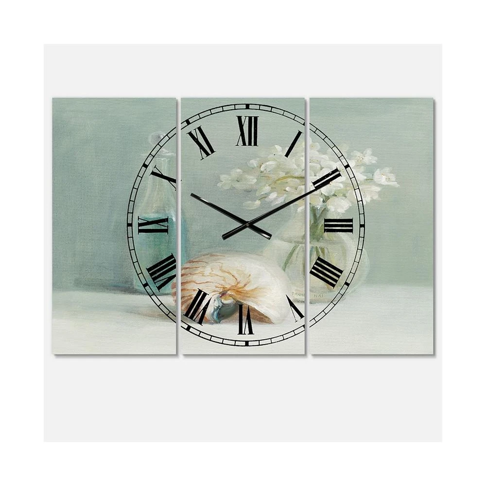 商品Designart|Farmhouse 3 Panels Metal Wall Clock,价格¥1869,第1张图片