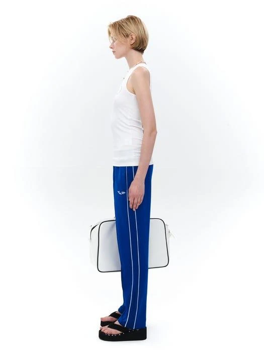商品Matin Kim|Slim Fit Color Track Pants - Blue,价格¥1116,第2张图片详细描述