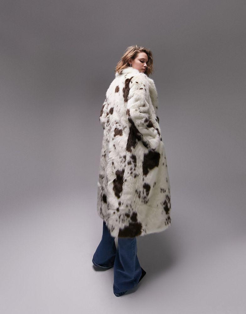Topshop oversized longline faux fur coat in cow print商品第2张图片规格展示