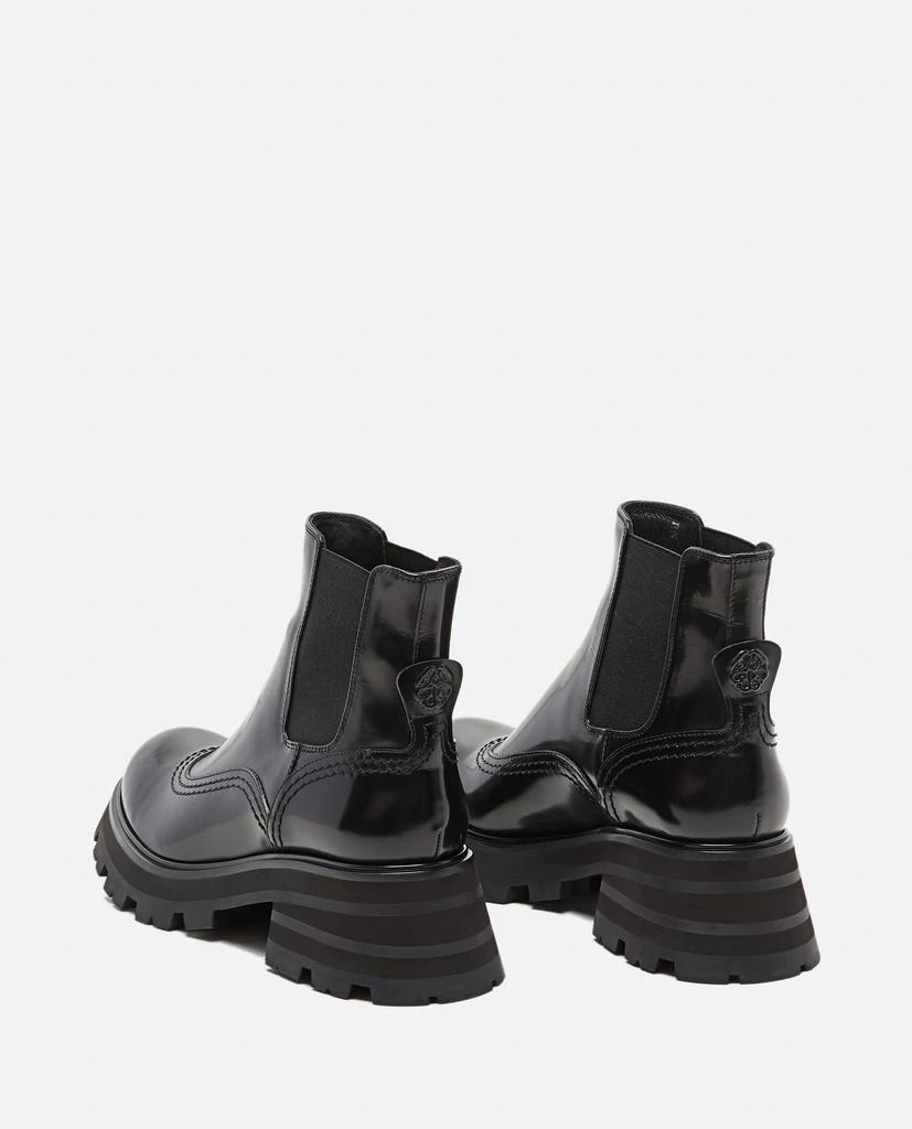 商品Alexander McQueen|CHUNKY POLISHED LEATHER CHELSEA BOOTS,价格¥6803,第3张图片详细描述