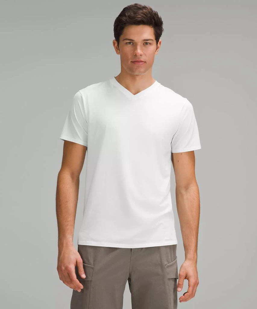 商品Lululemon|lululemon Fundamental V-Neck T-Shirt,价格¥417,第3张图片详细描述