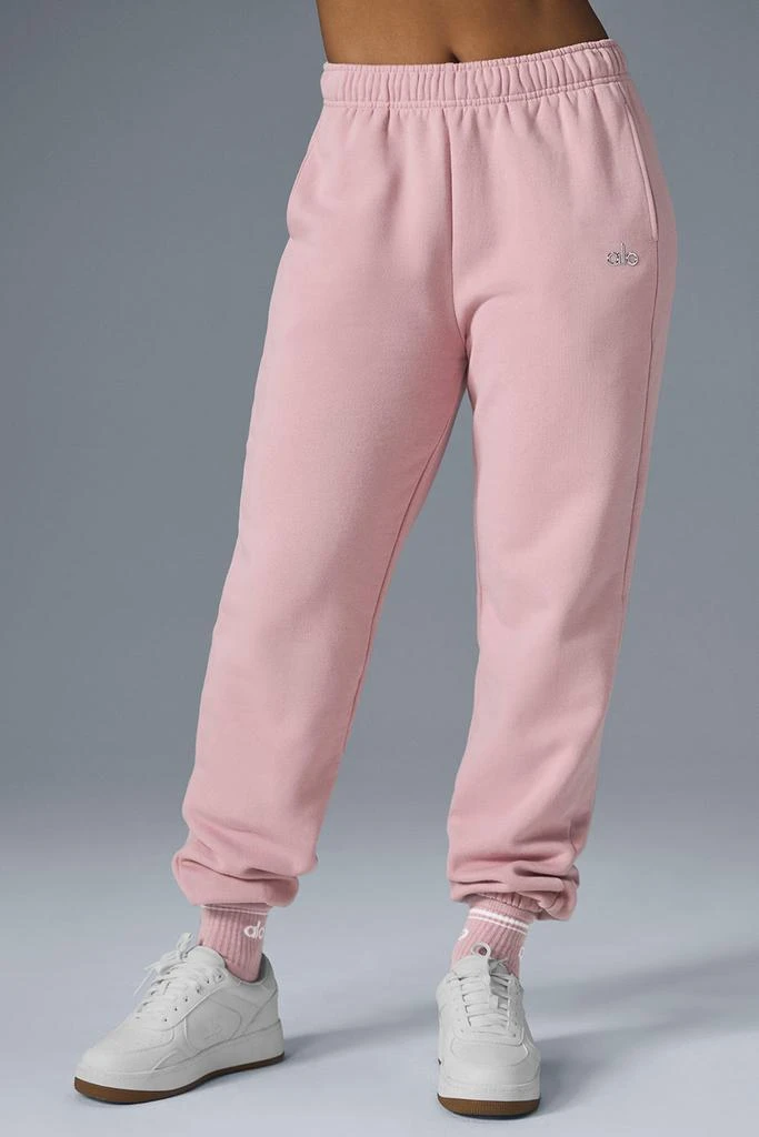 商品Alo|Accolade Sweatpant - Ballet Pink,价格¥963,第1张图片