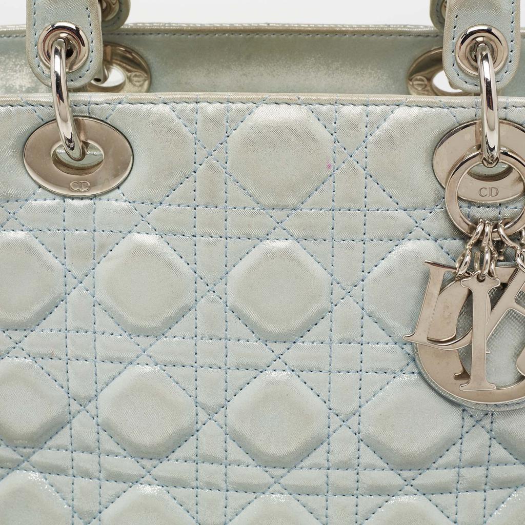 商品[二手商品] Dior|Dior Light Blue Shimmer Suede Medium Lady Dior Tote,价格¥15787,第7张图片详细描述