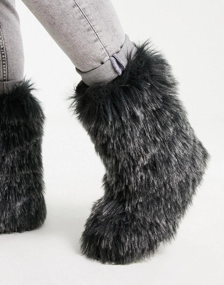 商品ASOS|ASOS DESIGN faux fur calf boot in black,价格¥398,第3张图片详细描述