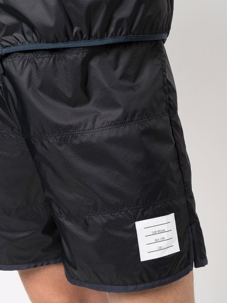 THOM BROWNE MEN TRACK SHORTS W/ JERSEY LINING IN QUILTED RIPSTOP商品第3张图片规格展示