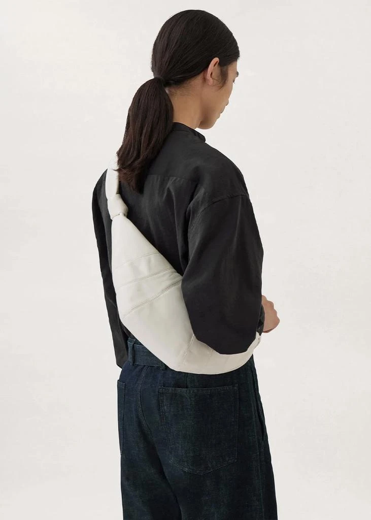 商品Lemaire|Lemaire White Nappa Medium Croissant Bag,价格¥7978,第2张图片详细描述