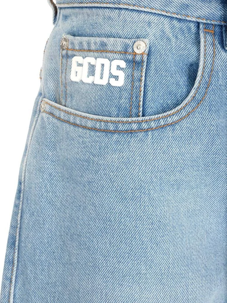 商品GCDS|GCDS Logo Patch Denim Shorts,价格¥1275,第4张图片详细描述