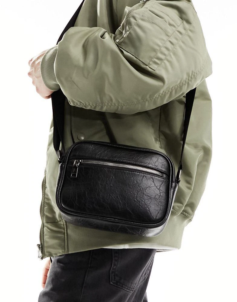 商品My Accessories|My Accessories texture PU crossbody camera bag in black,价格¥123,第4张图片详细描述