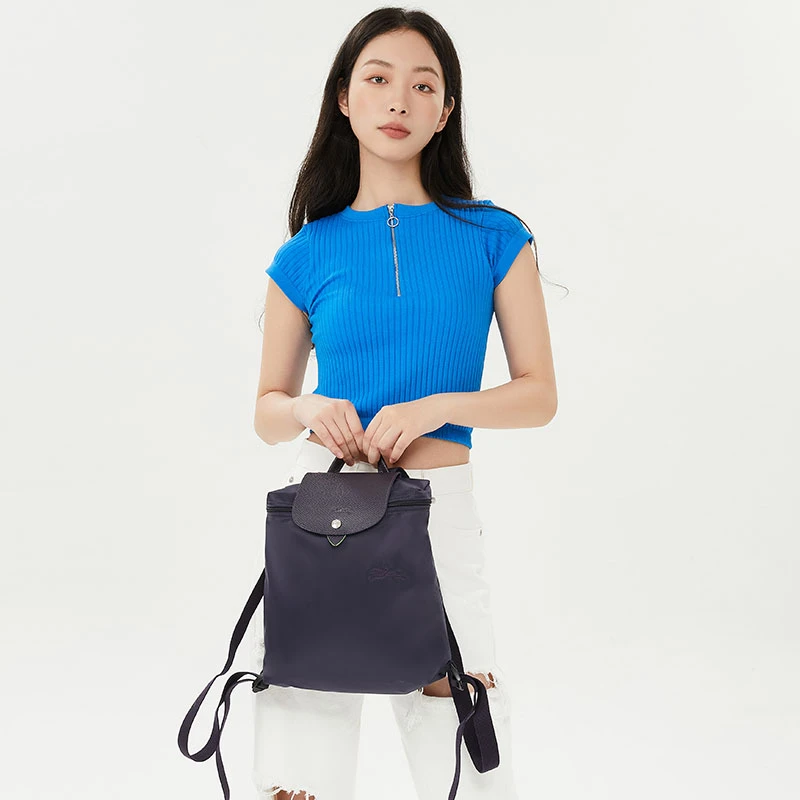 商品[国内直发] Longchamp|珑骧 Le Pliage Green 徽标标识按扣拉链可调节肩带 再生聚酰胺帆布 书包背包双肩包 中号 女款 紫色,价格¥1285,第8张图片详细描述