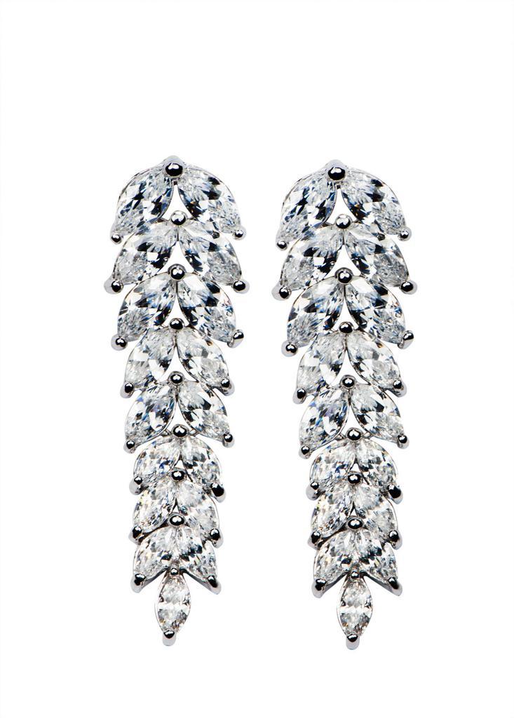 商品APPLES & FIGS|Cubic zirconia leaf drop earrings,价格¥1638,第1张图片