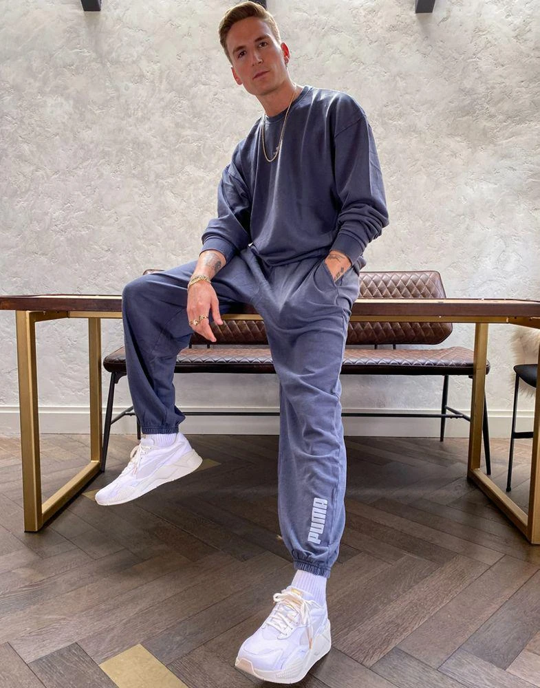 商品Puma|Puma oversized joggers in washed ebony - exclusive to ASOS,价格¥197,第4张图片详细描述