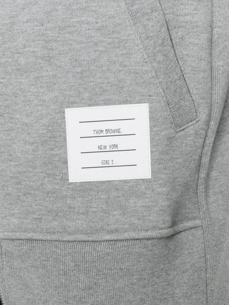 商品Thom Browne|THOM BROWNE MEN CLASSIC FULL ZIP HOODIE WITH ENGINEERED 4-BAR IN CLASSIC LOOP BACK,价格¥6708,第4张图片详细描述