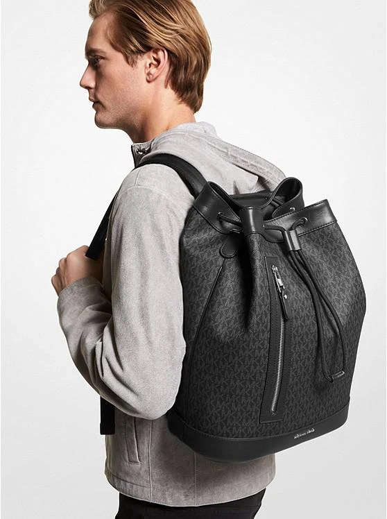 商品Michael Kors|Hudson Logo Backpack,价格¥2236,第4张图片详细描述