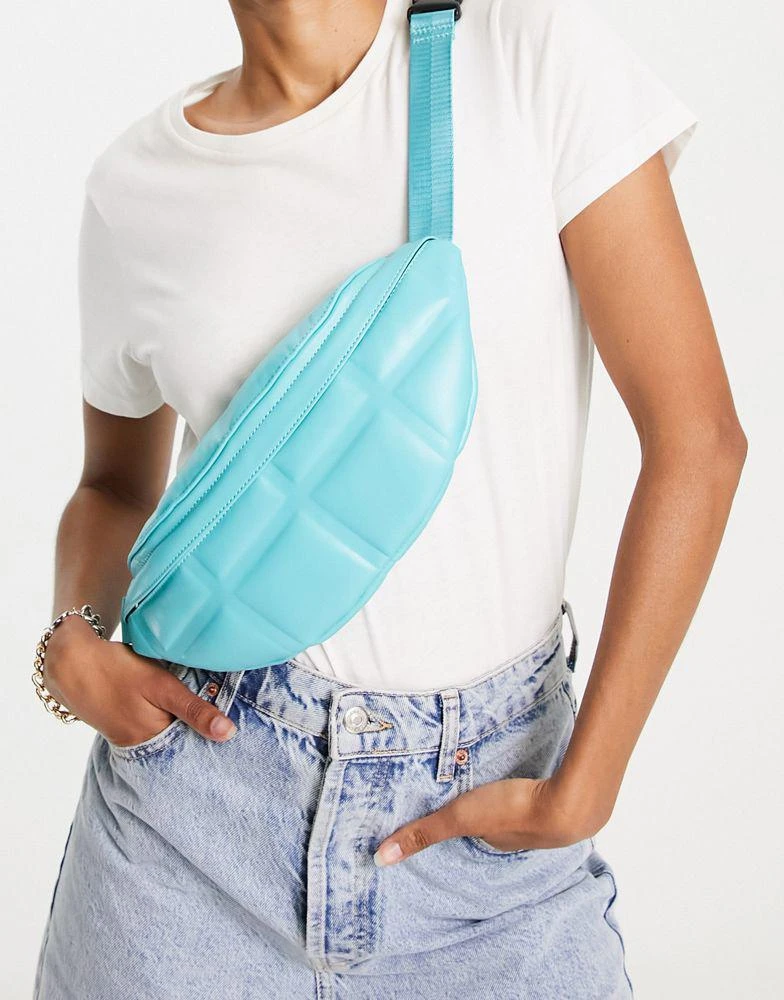 商品Topshop|Topshop bea quilted bumbag in blue,价格¥116,第4张图片详细描述