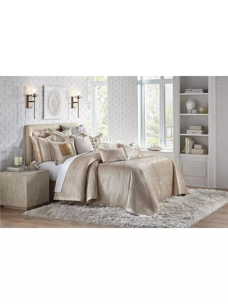 商品Callisto Home|Amani 3-Piece Crushed Velvet Quilt &amp; Shams Set,价格¥3722,第2张图片详细描述