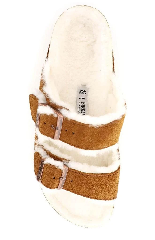 商品Birkenstock|Birkenstock Arizona Buckle-Detailed Shearling Sandals,价格¥891,第5张图片详细描述