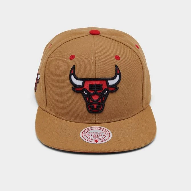 商品Mitchell and Ness|Mitchell & Ness Chicago Bulls NBA Wheat Hardwood Classics Snapback Hat,价格¥186,第3张图片详细描述